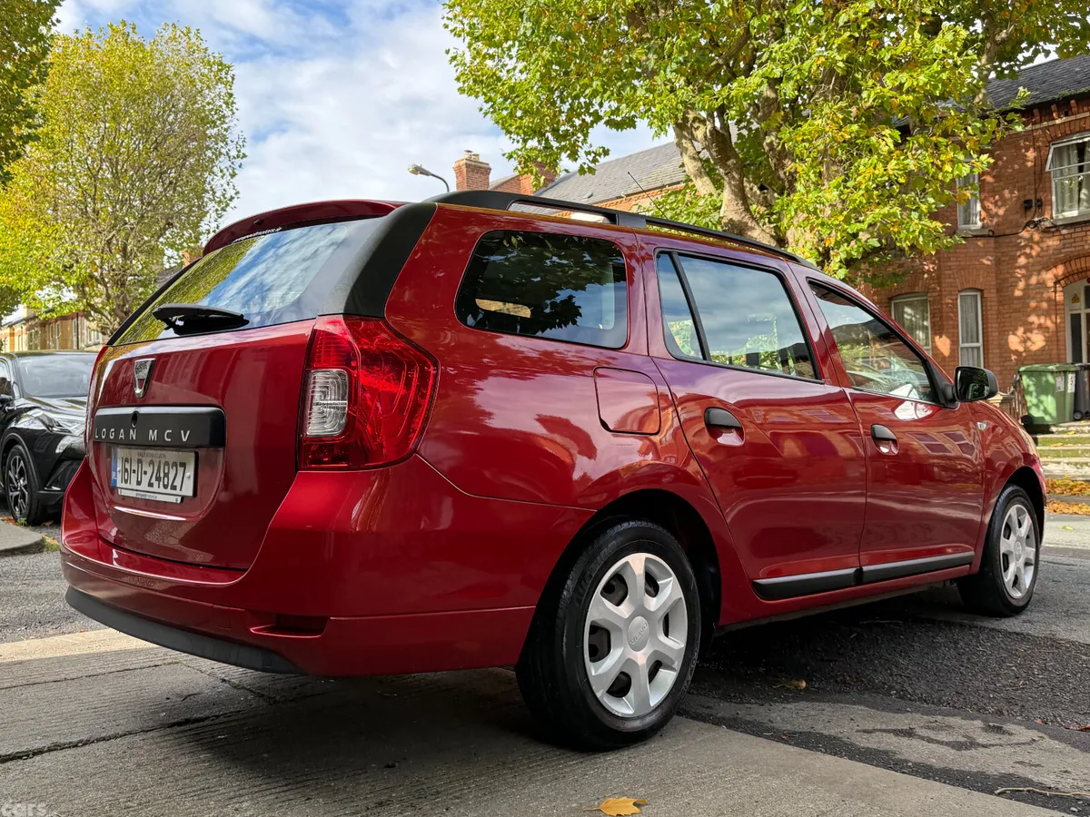 Dacia Logan Estate, Petrol, 2016, Red