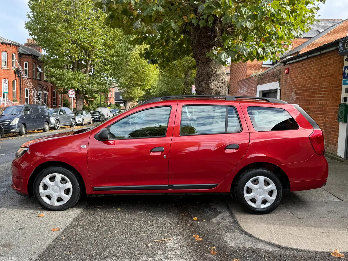 Dacia Logan Estate, Petrol, 2016, Red
