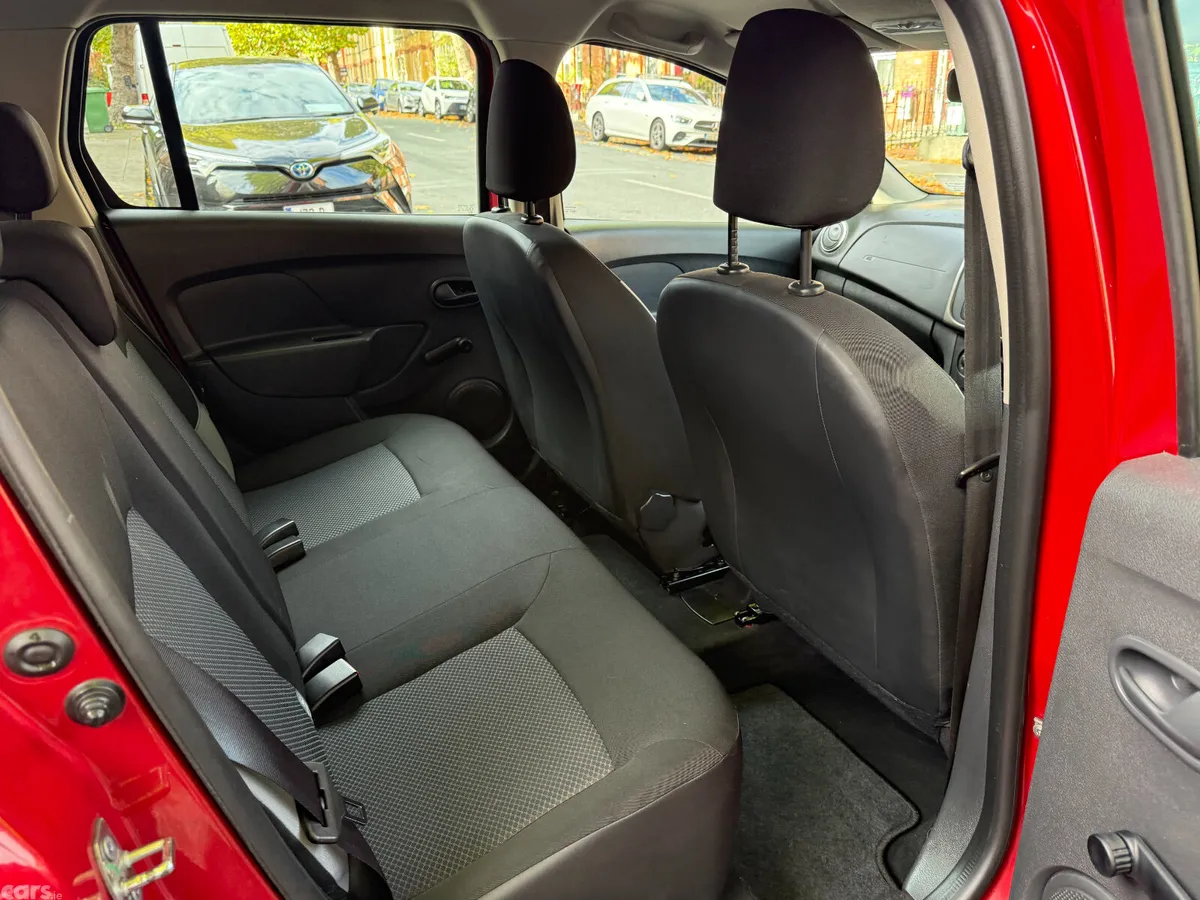 Dacia Logan Estate, Petrol, 2016, Red