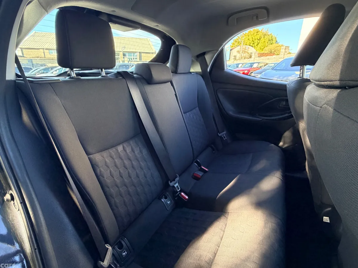 Toyota Yaris Hatchback, Petrol Hybrid, 2024, Black