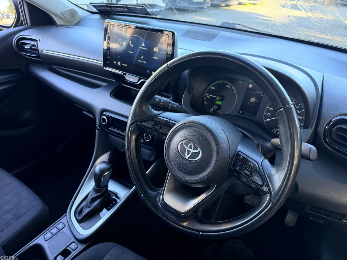 Toyota Yaris Hatchback, Petrol Hybrid, 2024, Black
