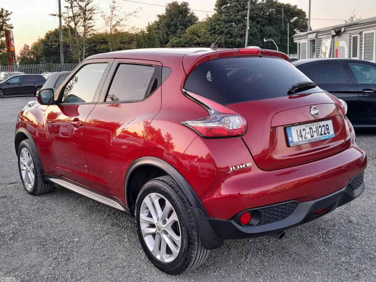 Nissan Juke MPV, Petrol, 2014, Red