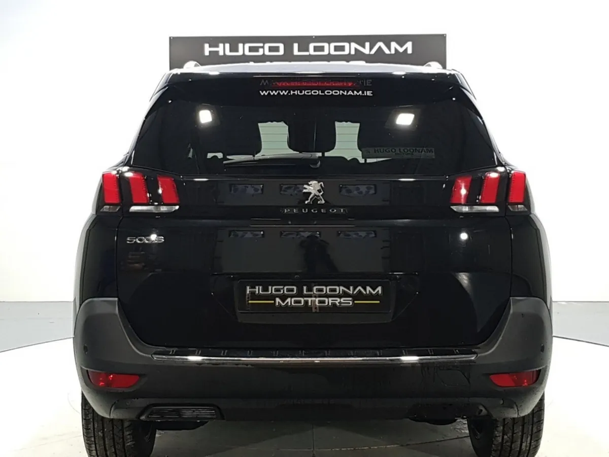 Peugeot 5008 MPV, Diesel, 2024, Black