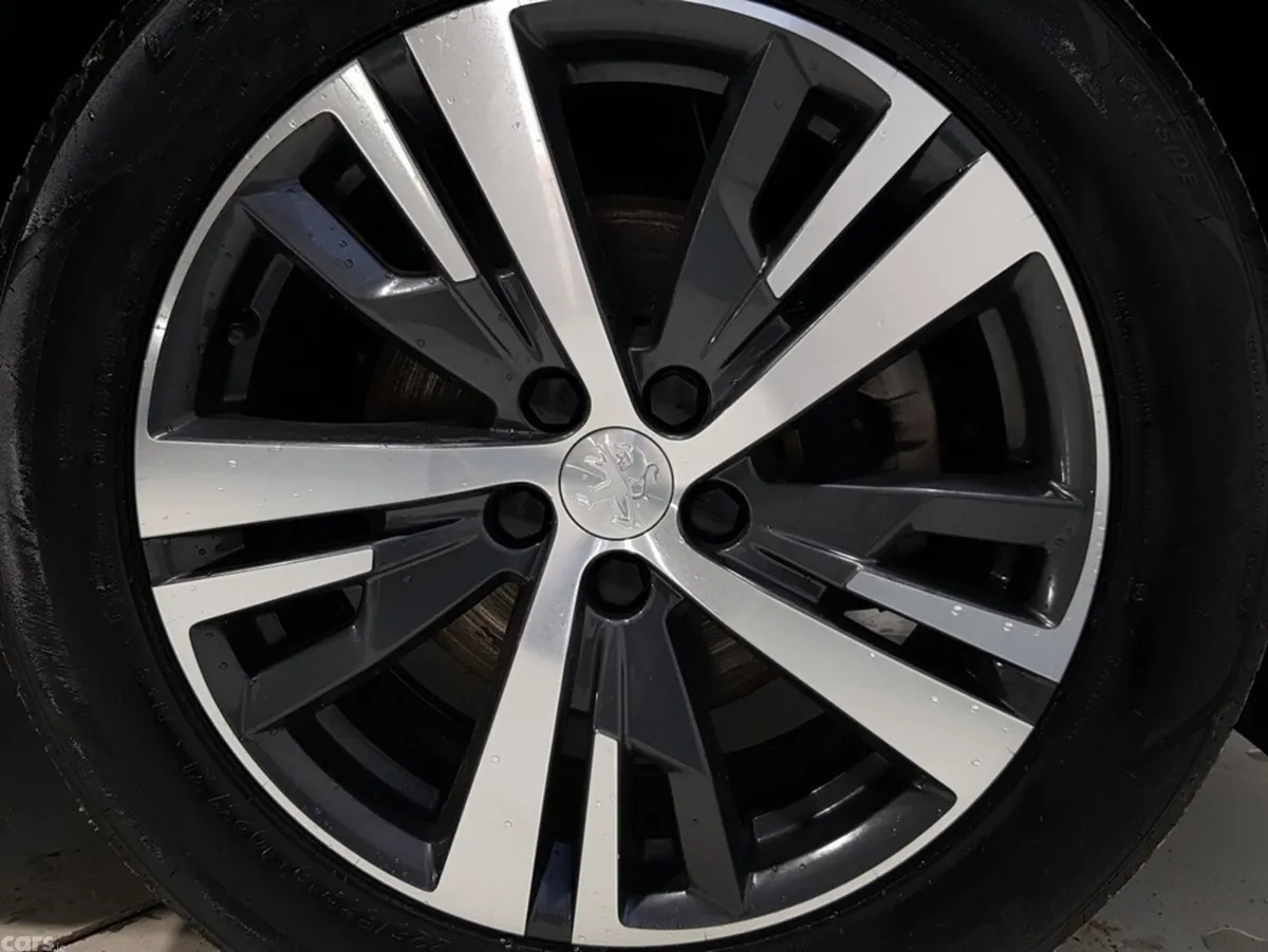 Peugeot 5008 MPV, Diesel, 2024, Black