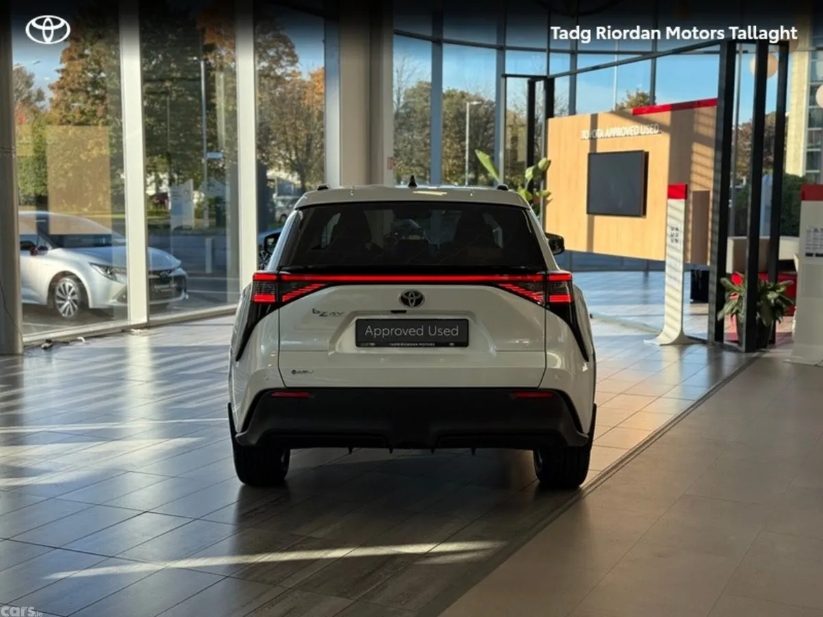 Toyota bZ4X Estate, Electric, 2026, White
