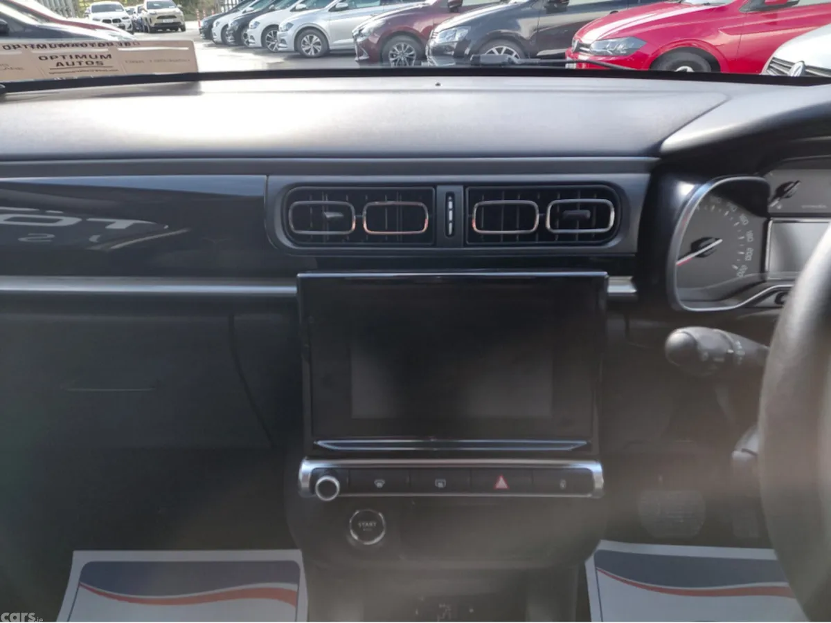 Citroen C3 Hatchback, Petrol, 2017, Green