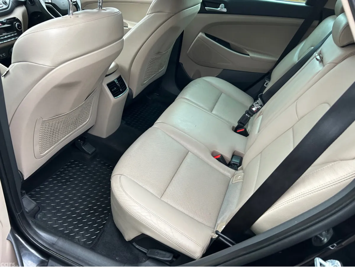 Hyundai Tucson MPV, Diesel, 2017, Black