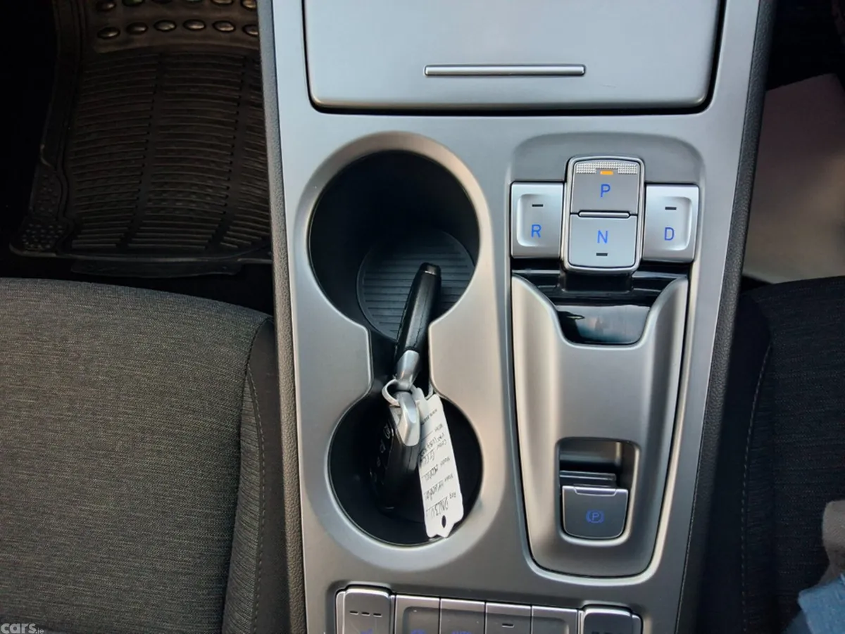 Hyundai KONA SUV, Electric, 2023, Grey