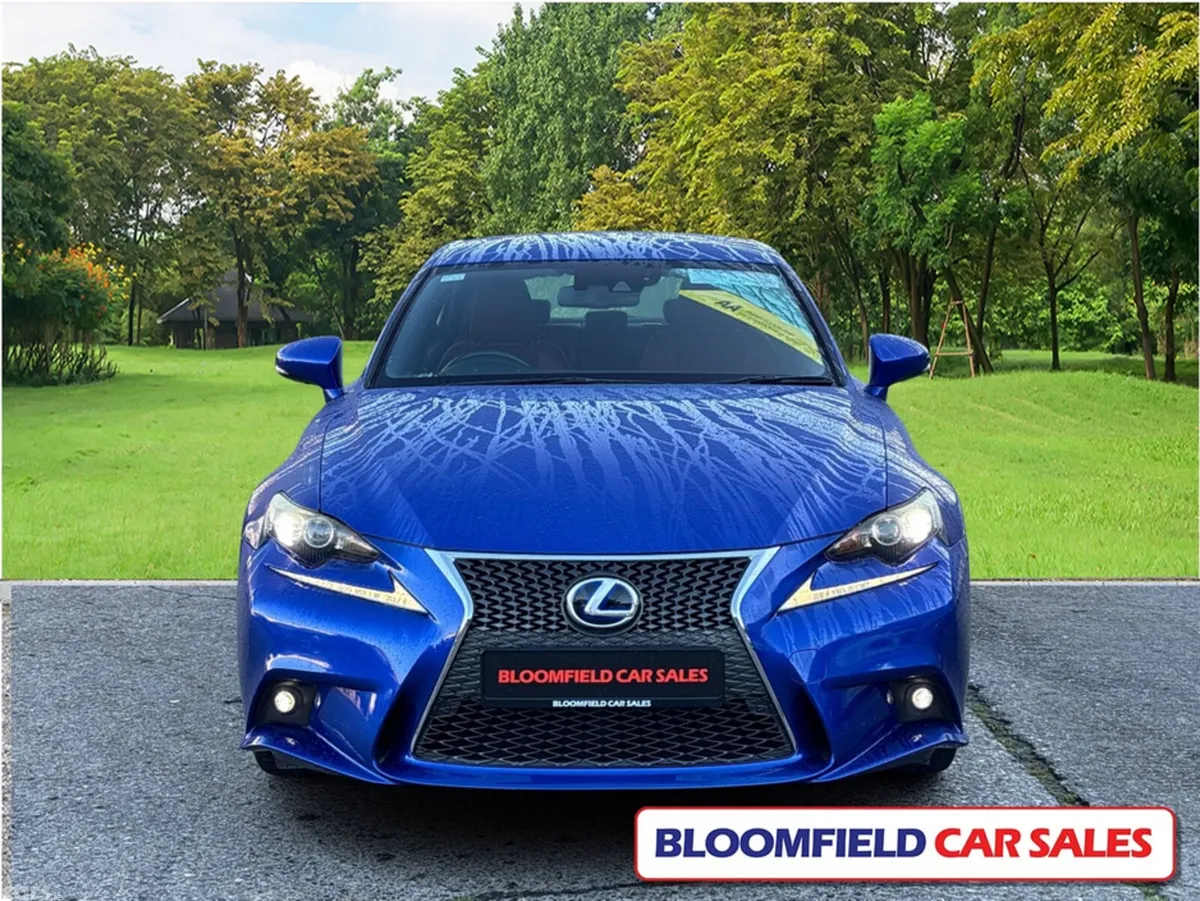 Lexus IS Saloon, Petrol Hybrid, 2013, Blue