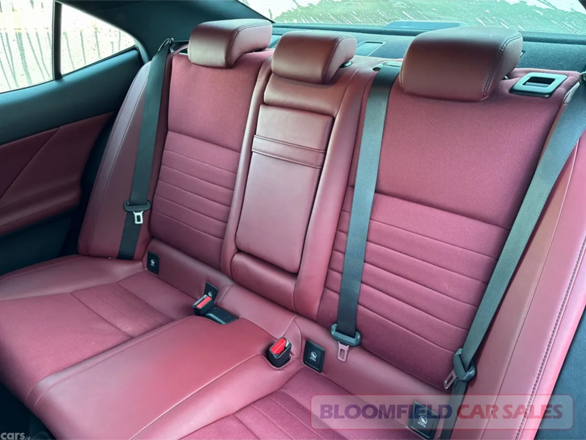 Lexus IS Saloon, Petrol Hybrid, 2013, Blue