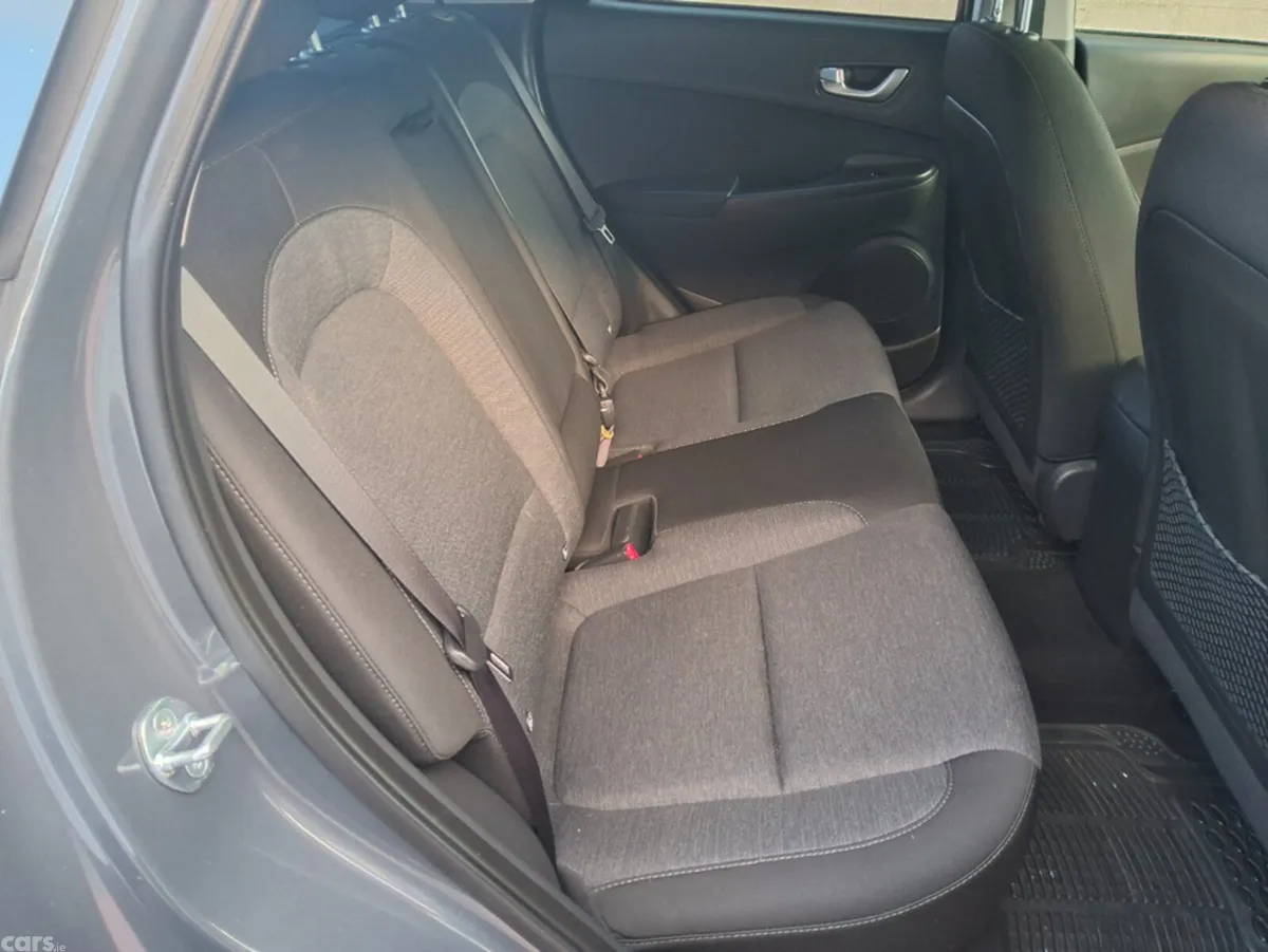 Hyundai KONA SUV, Electric, 2023, Grey