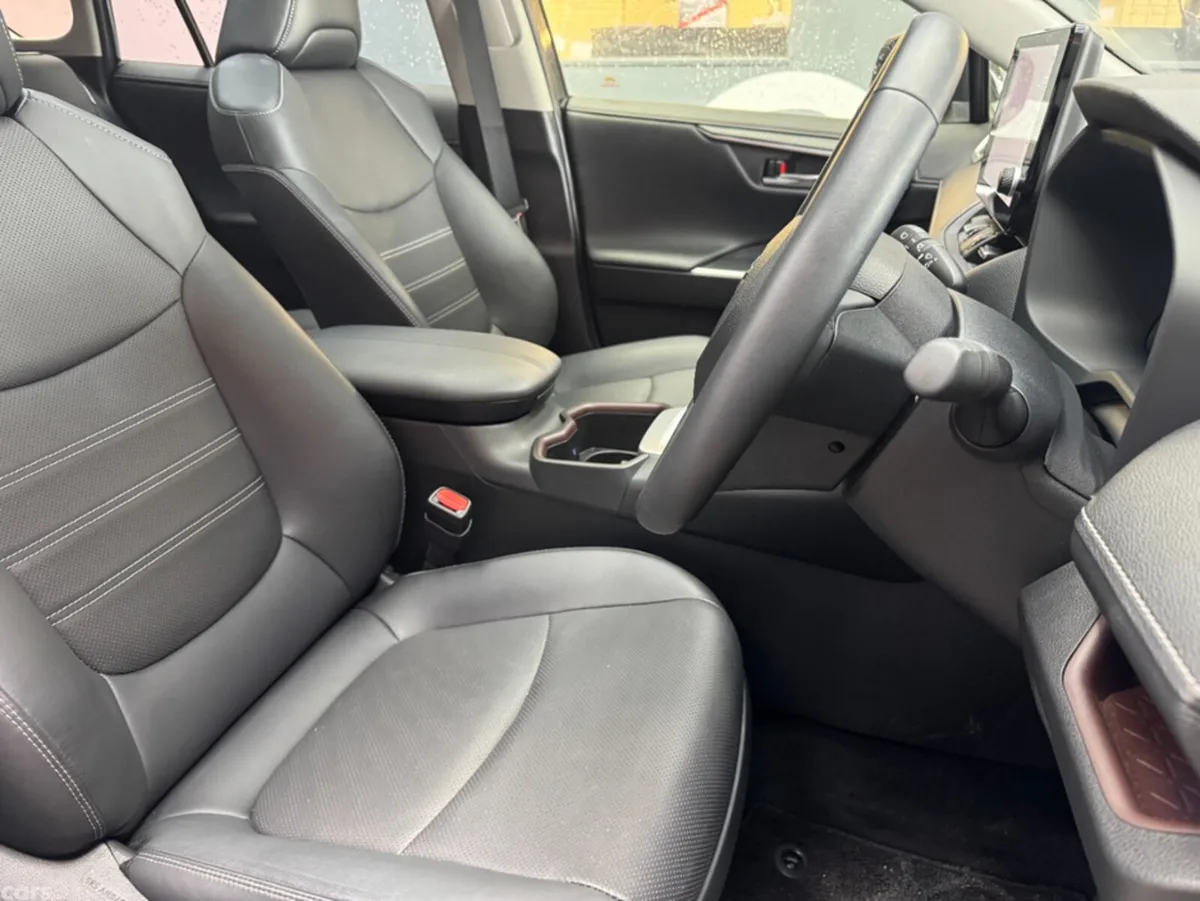 Toyota RAV4 SUV, Petrol Hybrid, 2024, Black