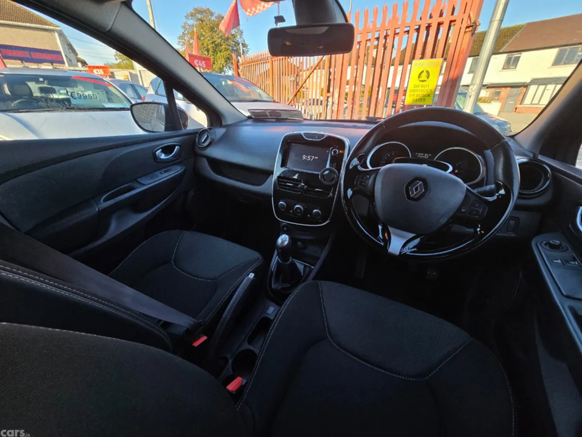 Renault Clio Hatchback, Petrol, 2016, Grey