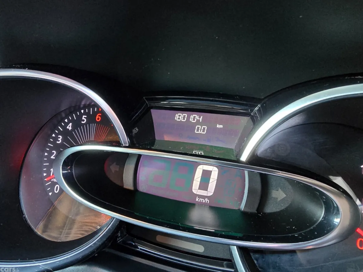 Renault Clio Hatchback, Petrol, 2016, Grey
