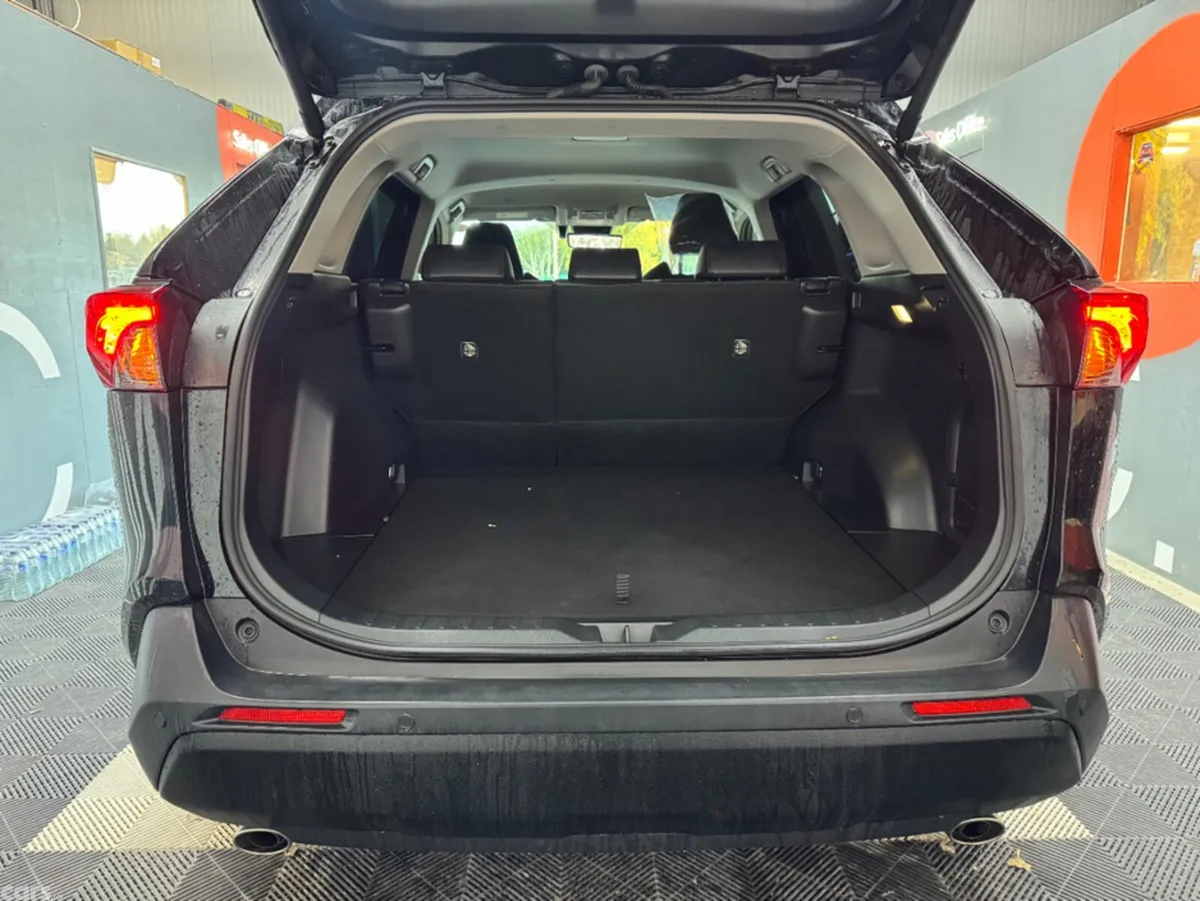 Toyota RAV4 SUV, Petrol Hybrid, 2024, Black