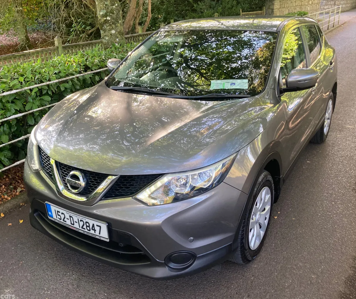 Nissan Qashqai Hatchback, Petrol, 2015, Grey