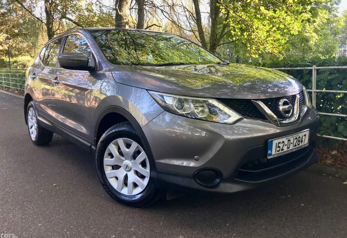 Nissan Qashqai Hatchback, Petrol, 2015, Grey