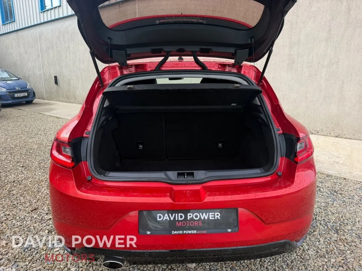 Renault Megane Hatchback, Diesel, 2017, Red
