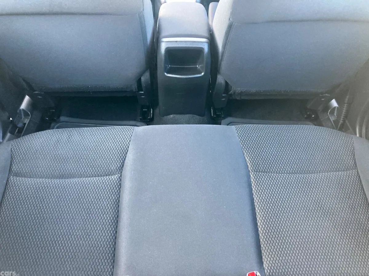 Nissan Qashqai Hatchback, Petrol, 2015, Grey