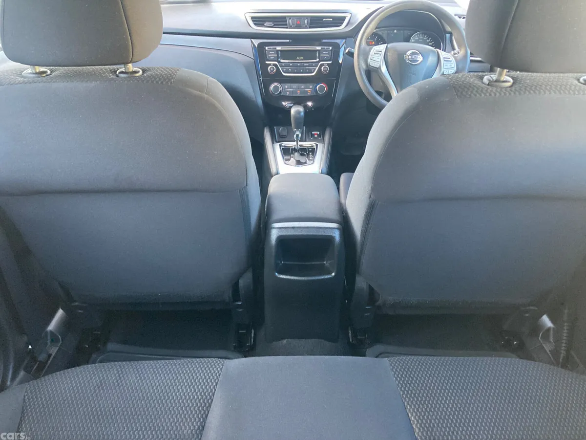 Nissan Qashqai Hatchback, Petrol, 2015, Grey