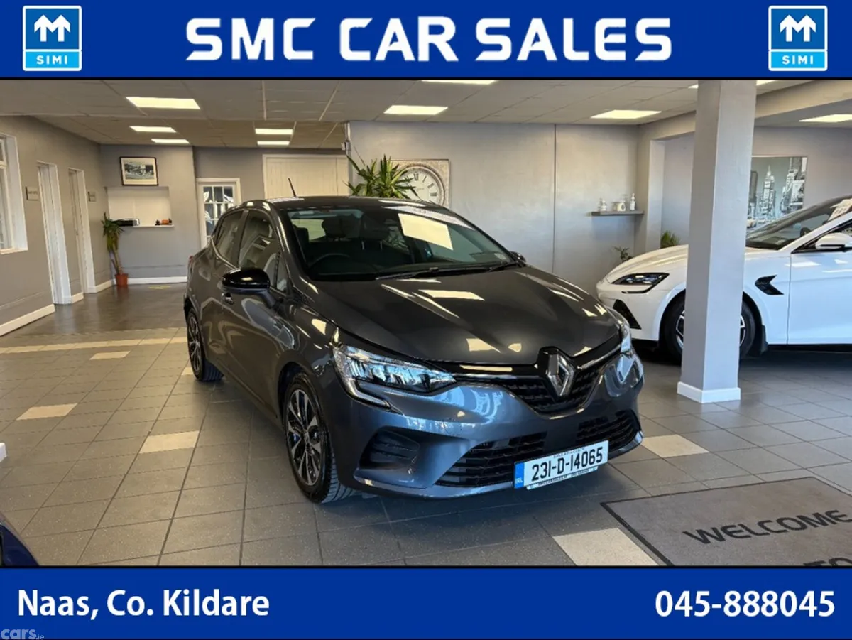 Renault Clio Hatchback, Petrol, 2023, Grey