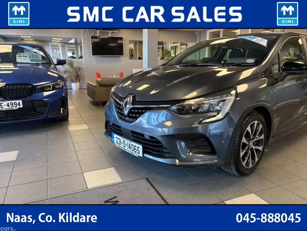 Renault Clio Hatchback, Petrol, 2023, Grey