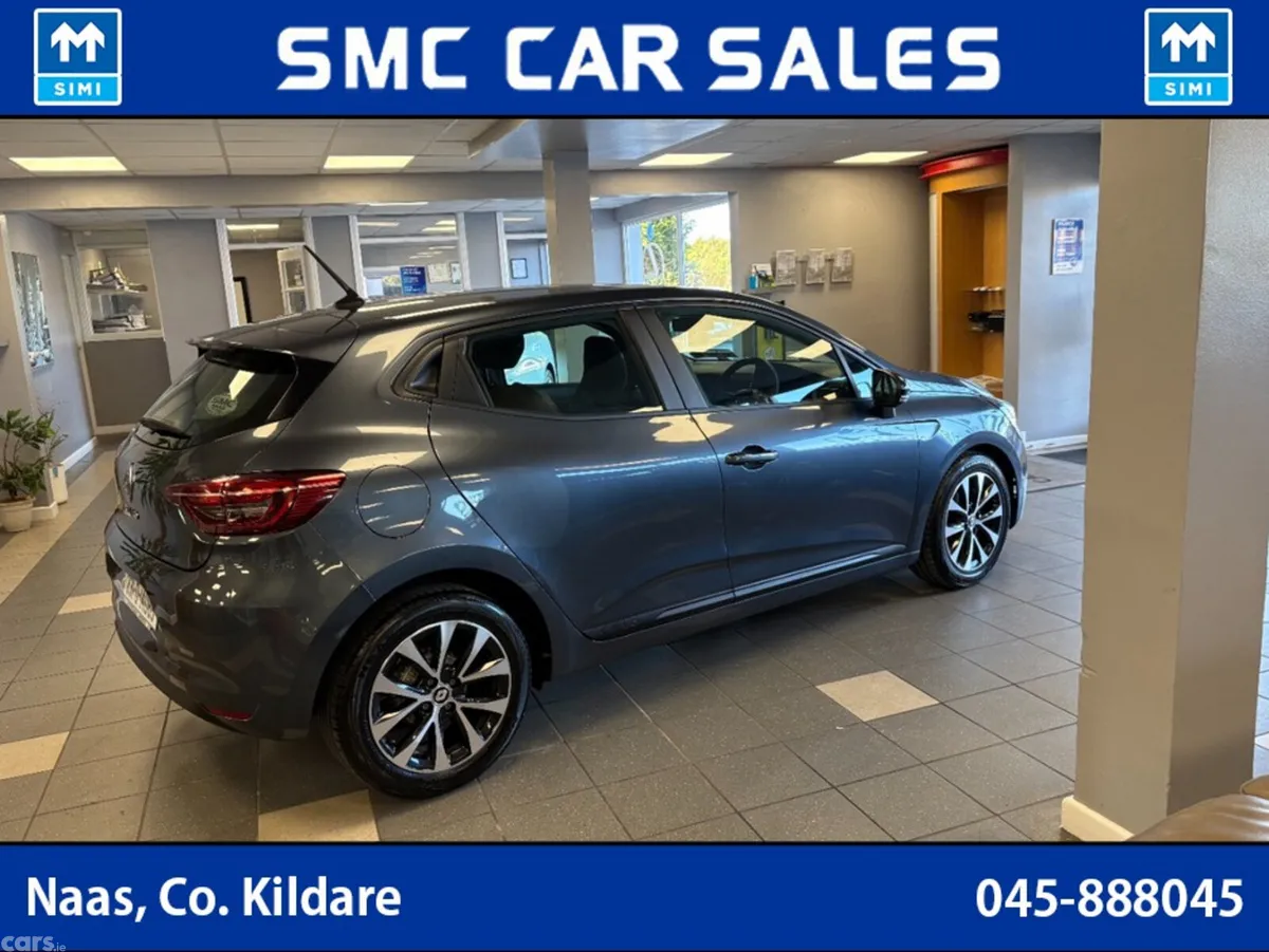 Renault Clio Hatchback, Petrol, 2023, Grey