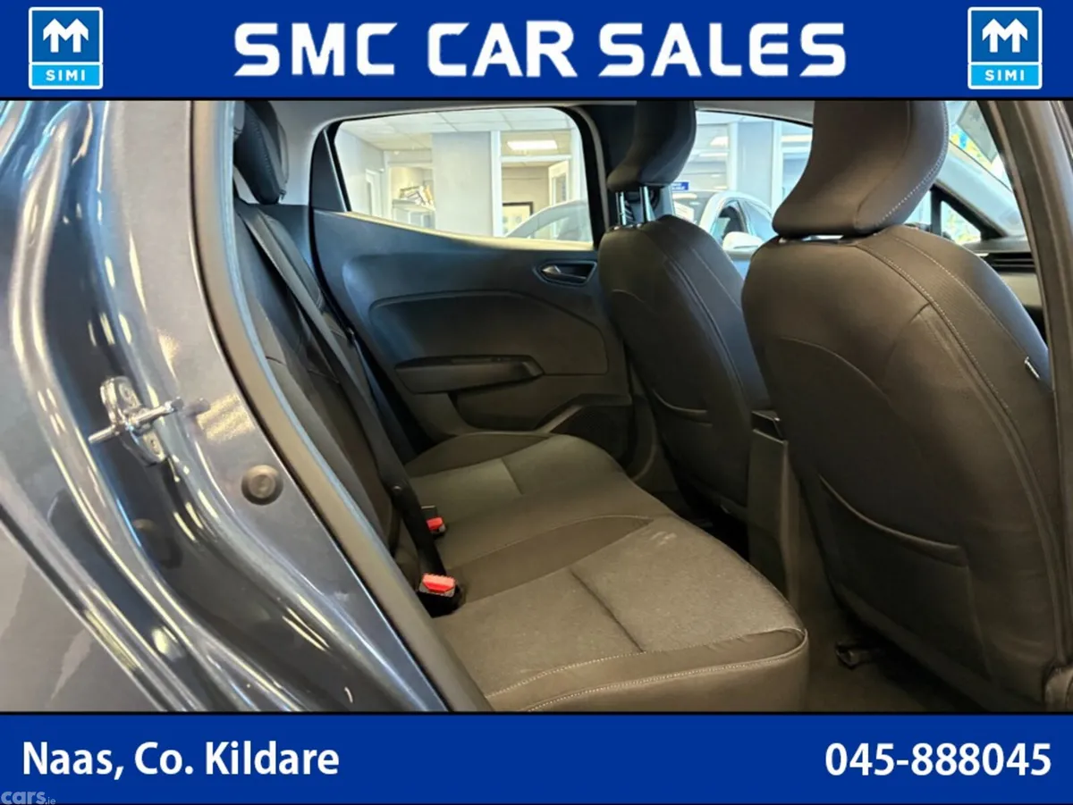 Renault Clio Hatchback, Petrol, 2023, Grey