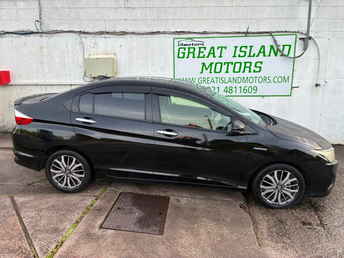 Honda Grace Saloon, Petrol Hybrid, 2018, Black