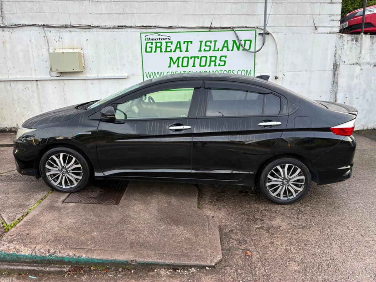 Honda Grace Saloon, Petrol Hybrid, 2018, Black