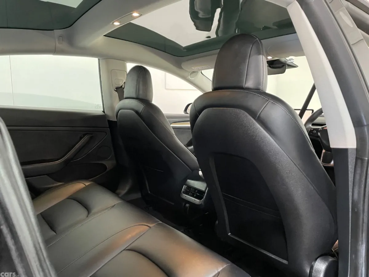 Tesla Model 3 Saloon, Electric, 2023, Black