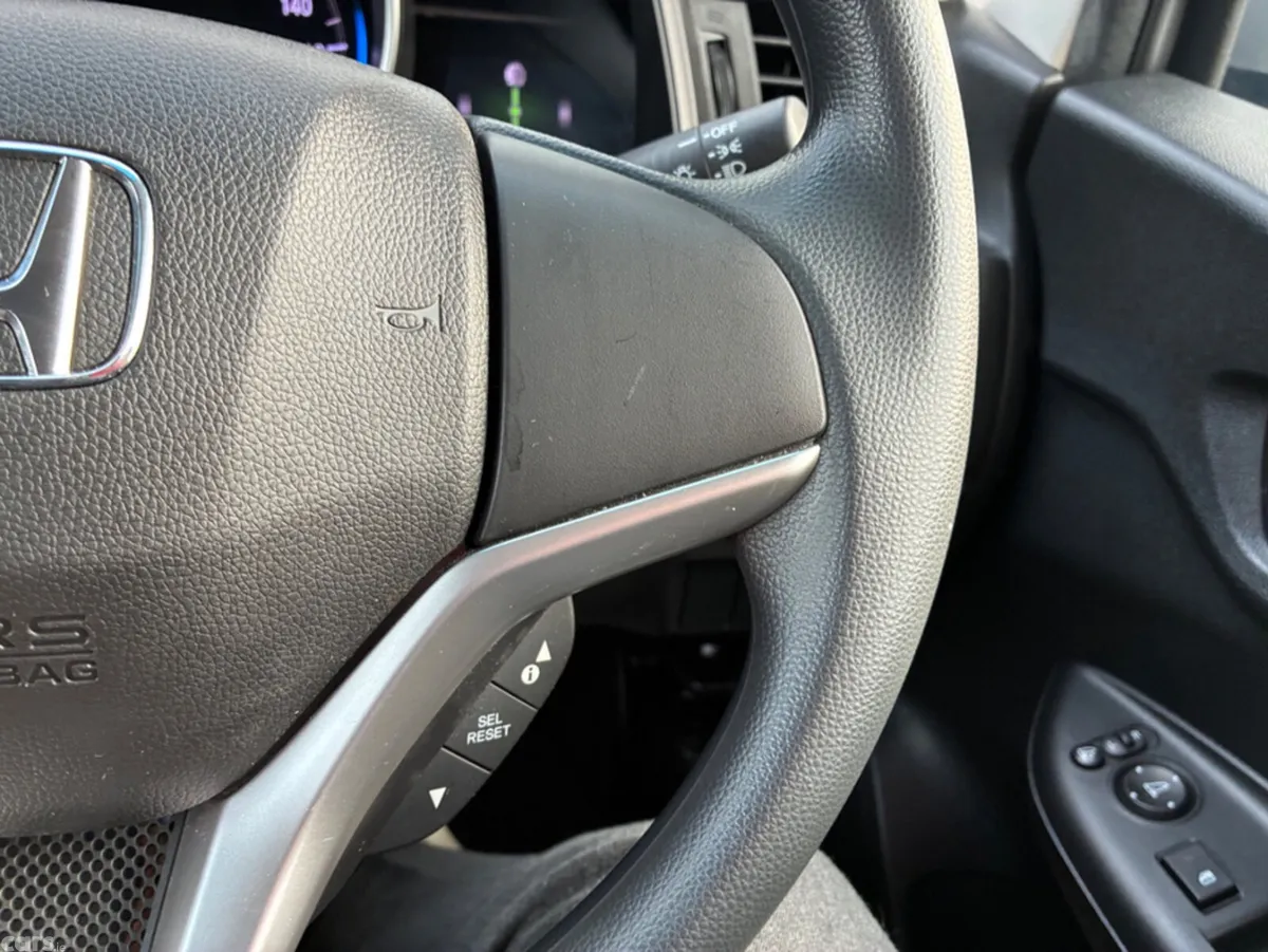 Honda Fit Hatchback, Petrol Hybrid, 2018, Silver