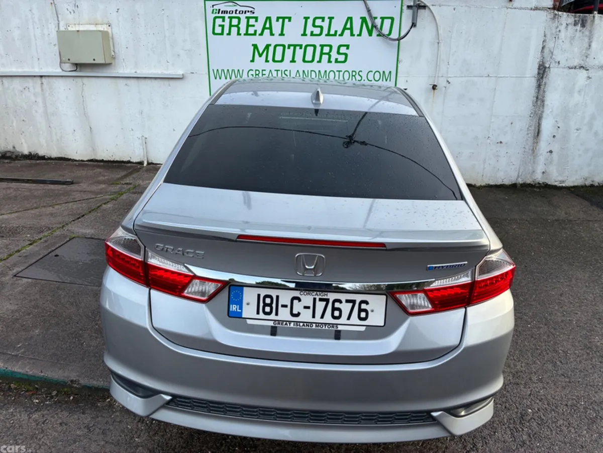 Honda Grace Saloon, Petrol Hybrid, 2018, Silver