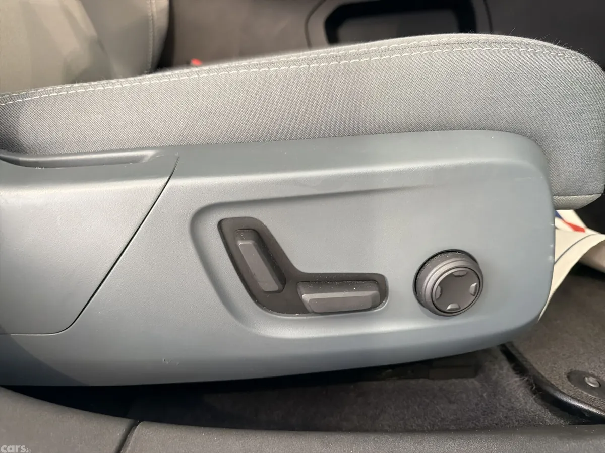 Polestar 2 Hatchback, Electric, 2023, White