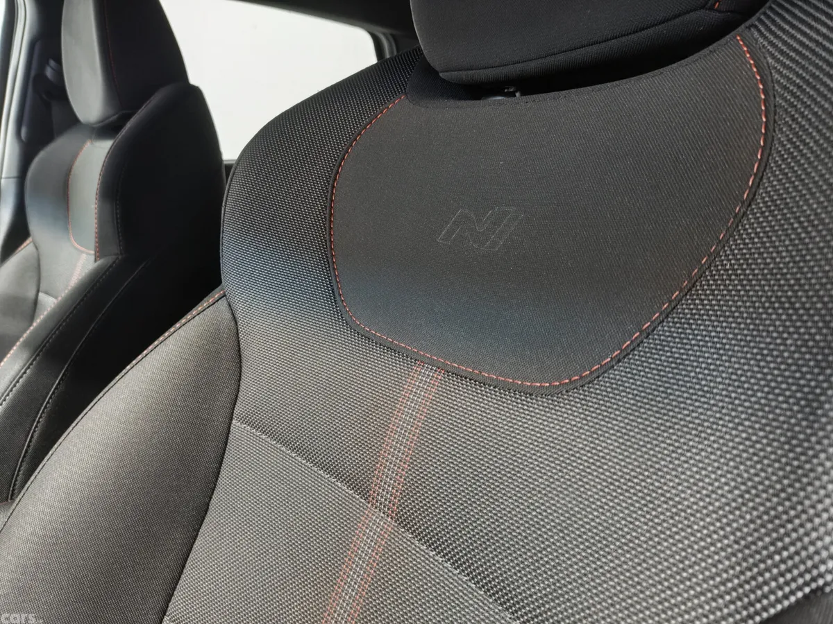 Hyundai i30 Hatchback, Petrol, 2022, Brown
