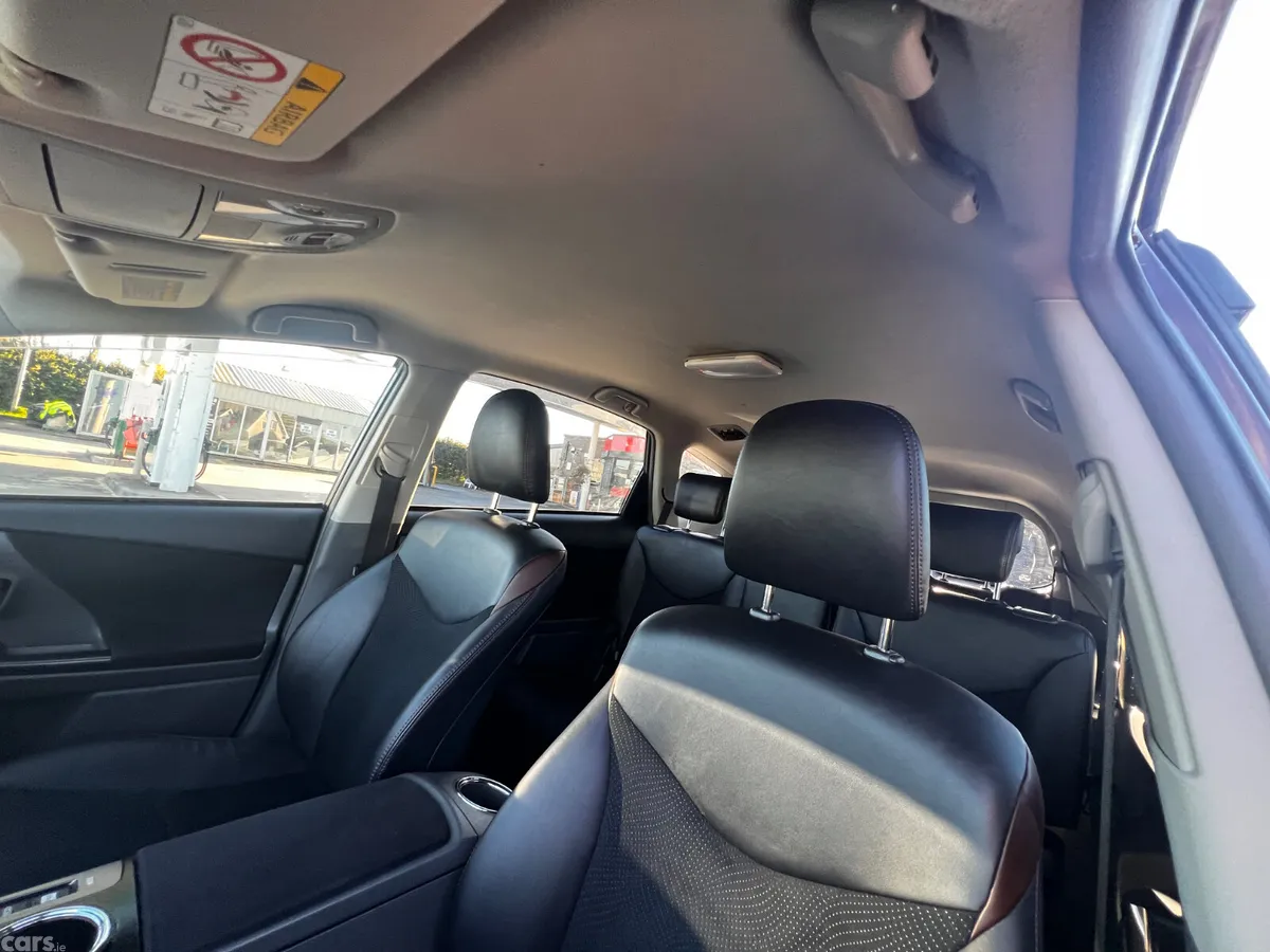 Toyota Prius MPV, Petrol Hybrid, 2014, Brown