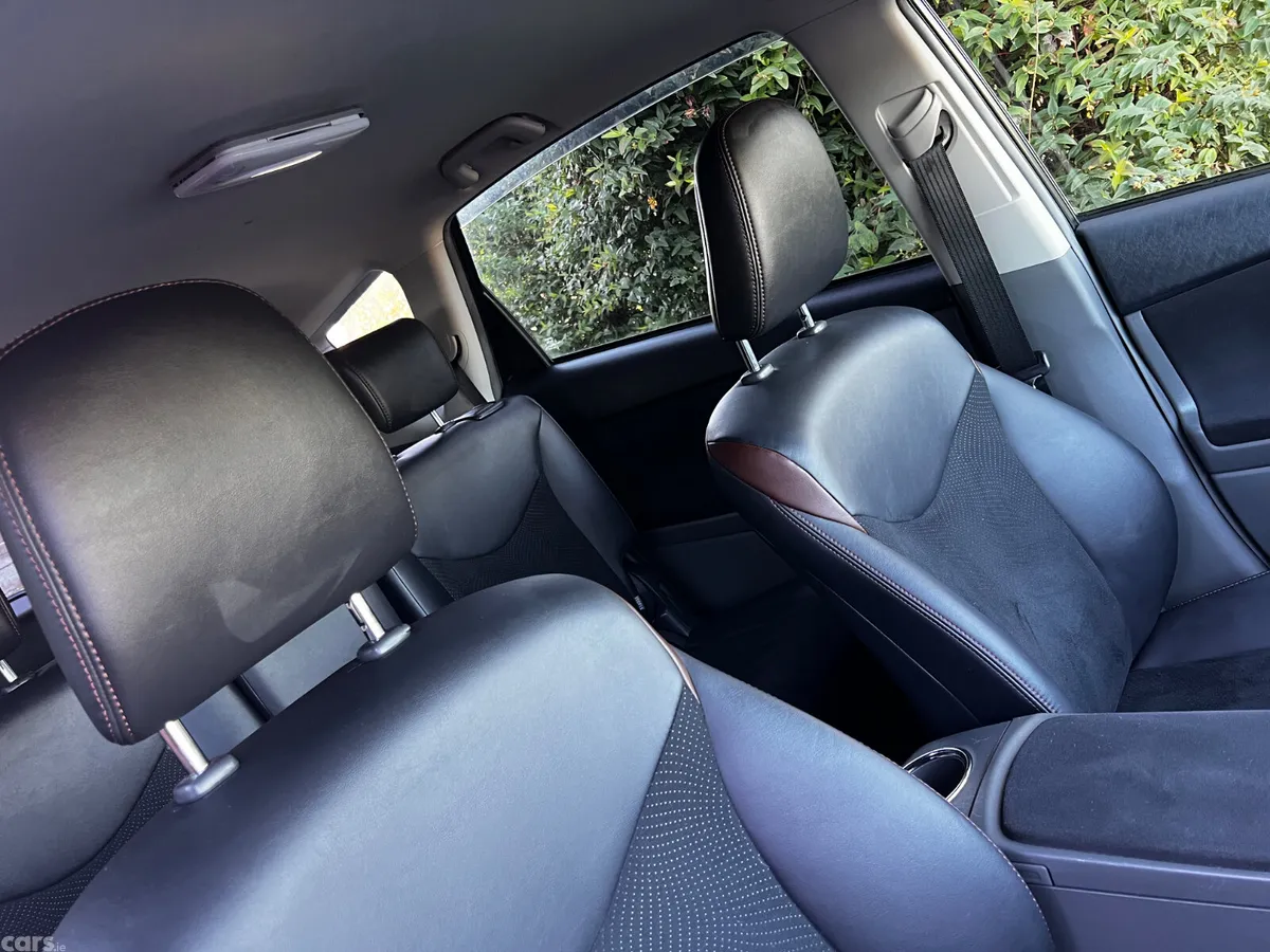 Toyota Prius MPV, Petrol Hybrid, 2014, Brown