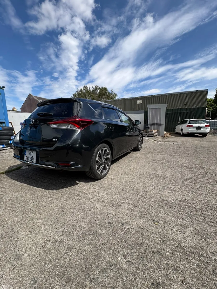 Toyota Auris Hatchback, Petrol Hybrid, 2017, Black