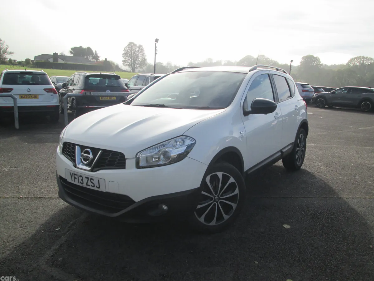 Nissan Qashqai SUV, Diesel, 2013, White