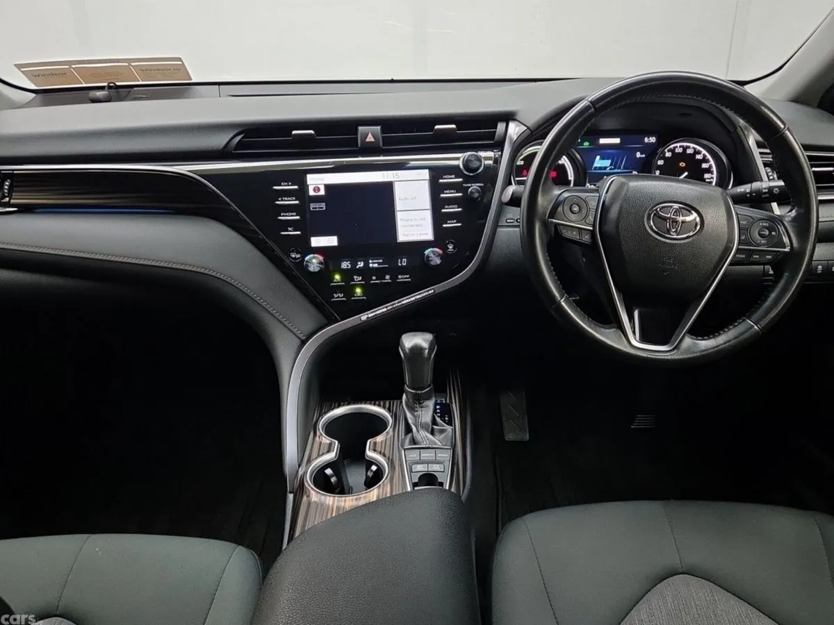 Toyota Camry Saloon, Petrol Hybrid, 2020, Silver