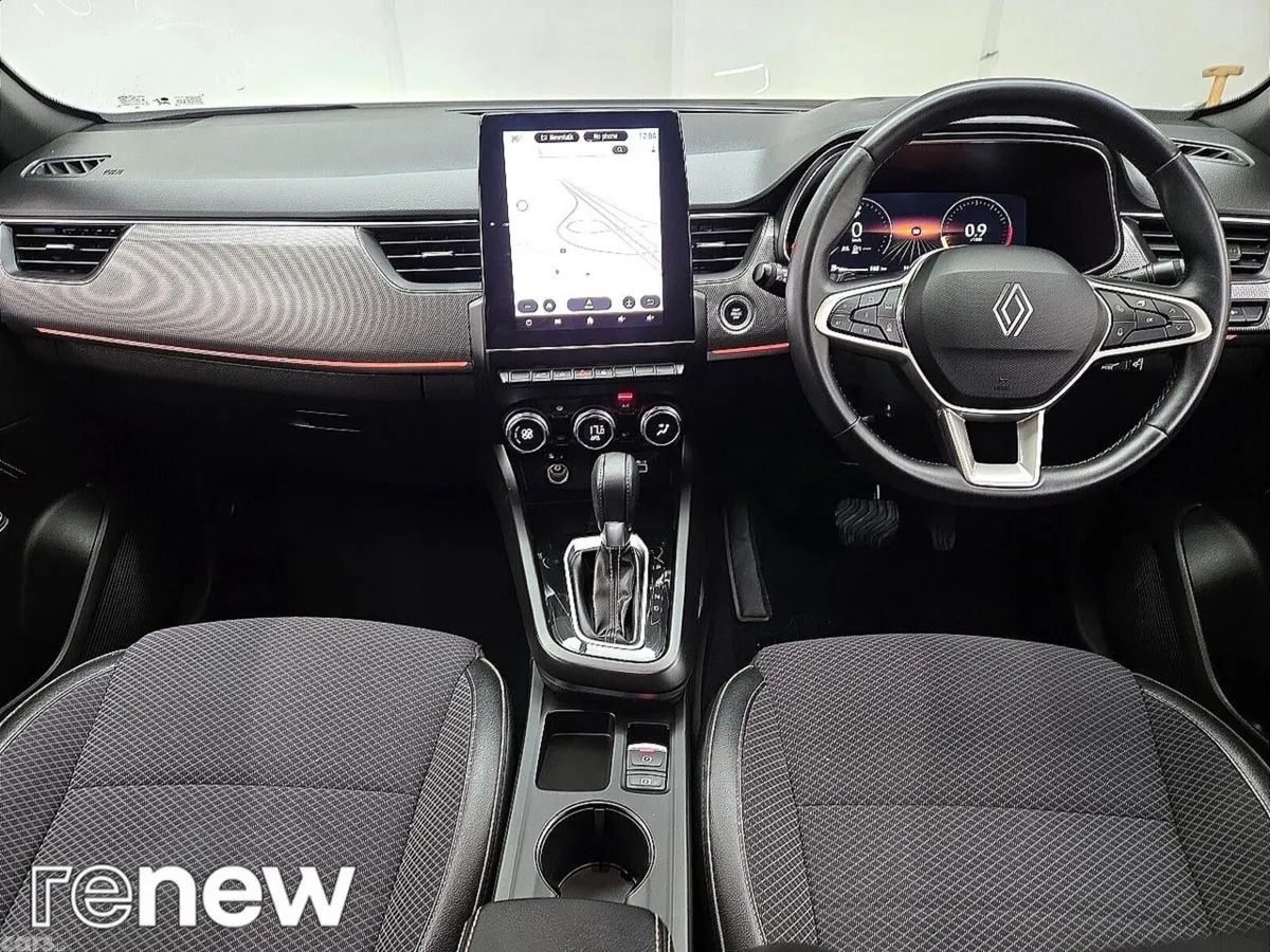 Renault Arkana Hatchback, Petrol Hybrid, 2025, White