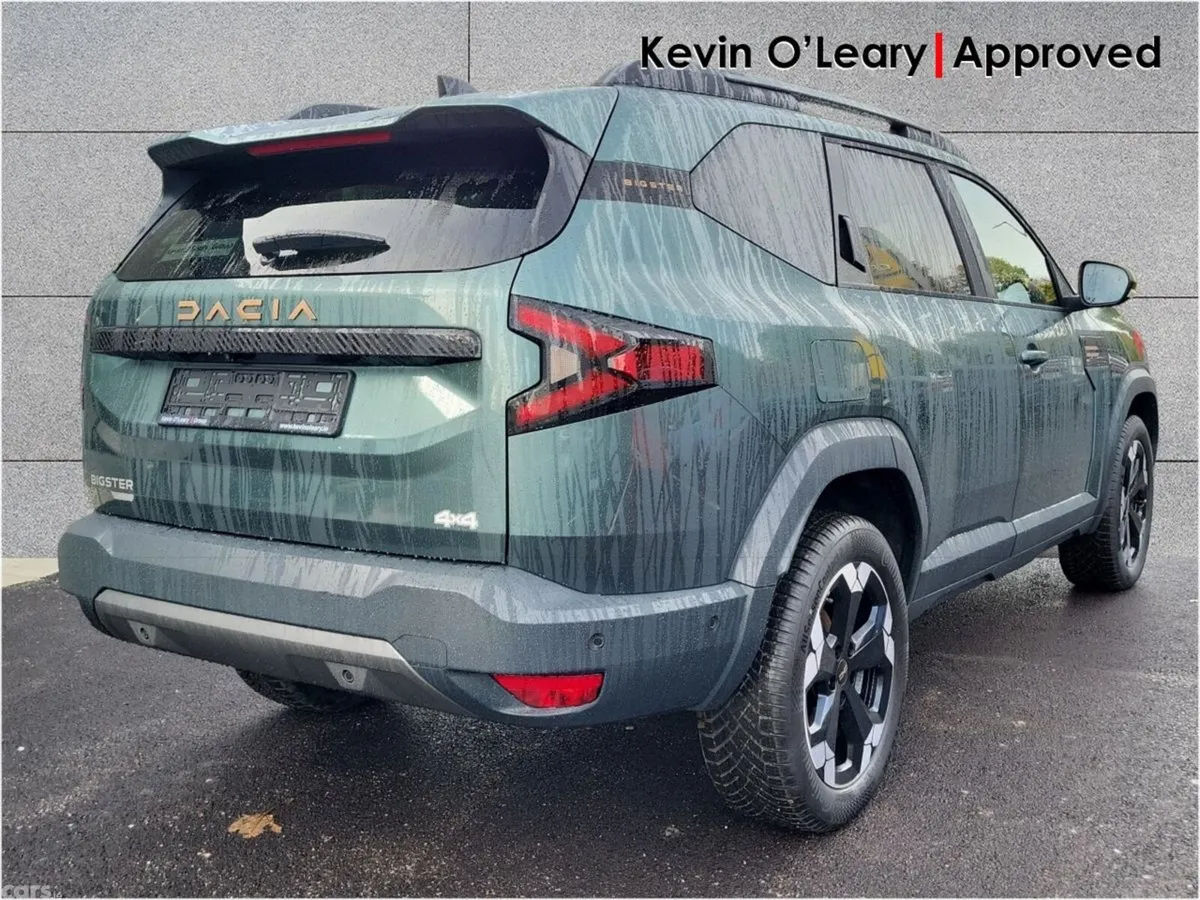 Dacia Bigster SUV, Petrol Hybrid, 2027, Green