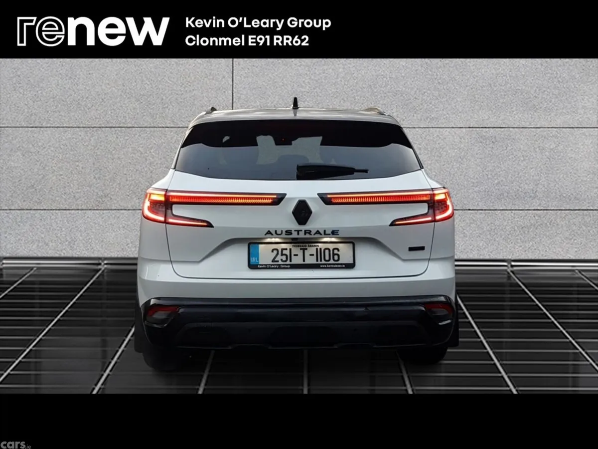 Renault Austral SUV, Petrol Hybrid, 2025, White