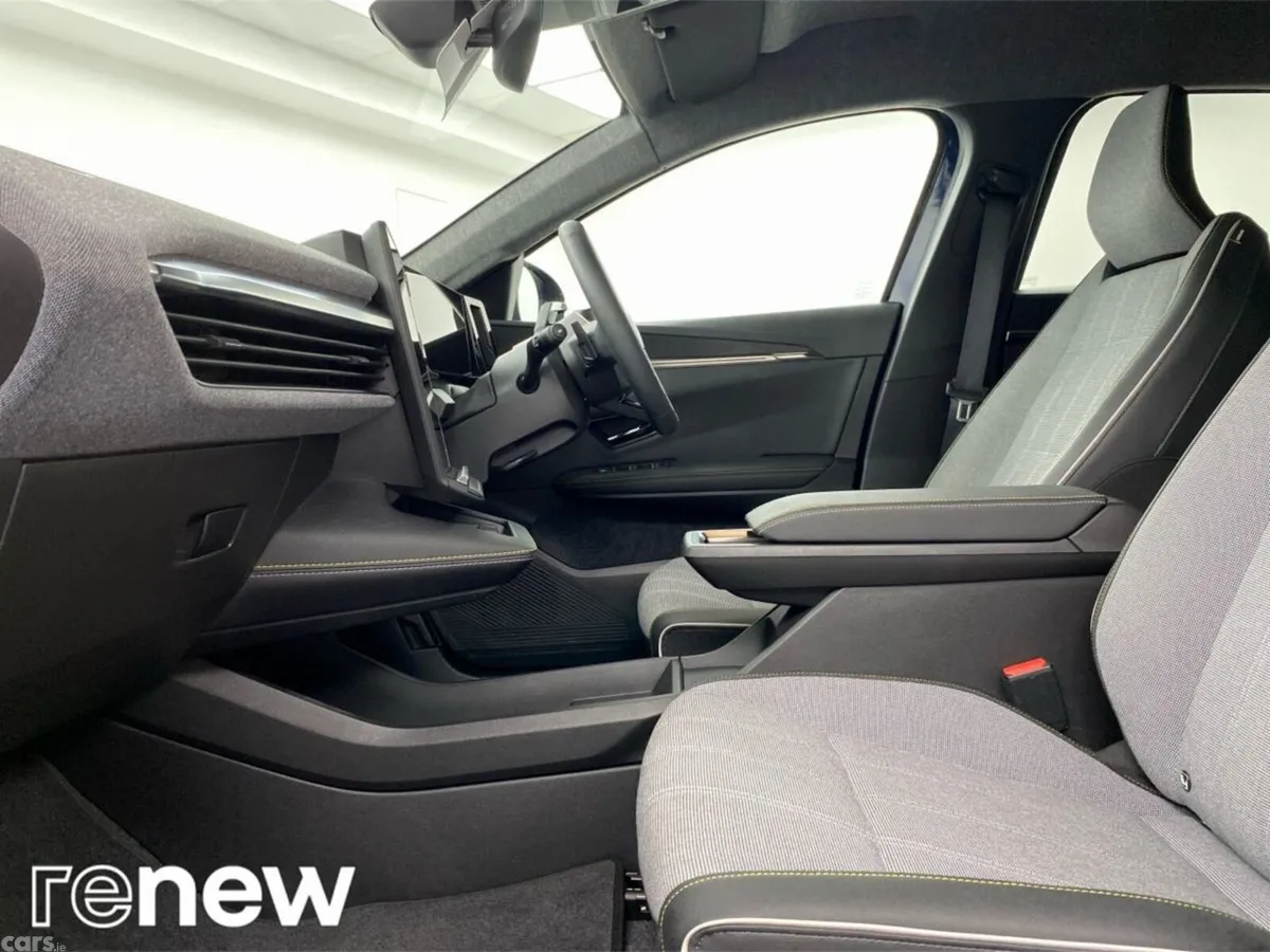 Renault Scenic E-Tech SUV, Electric, 2026, Black
