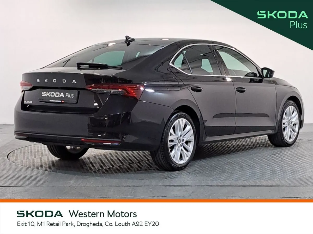Skoda Octavia Saloon, Petrol, 2026, Black