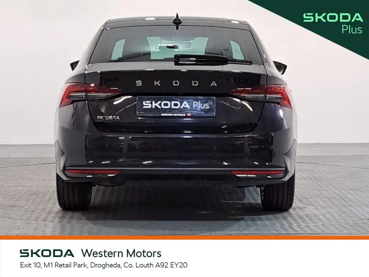 Skoda Octavia Saloon, Petrol, 2026, Black