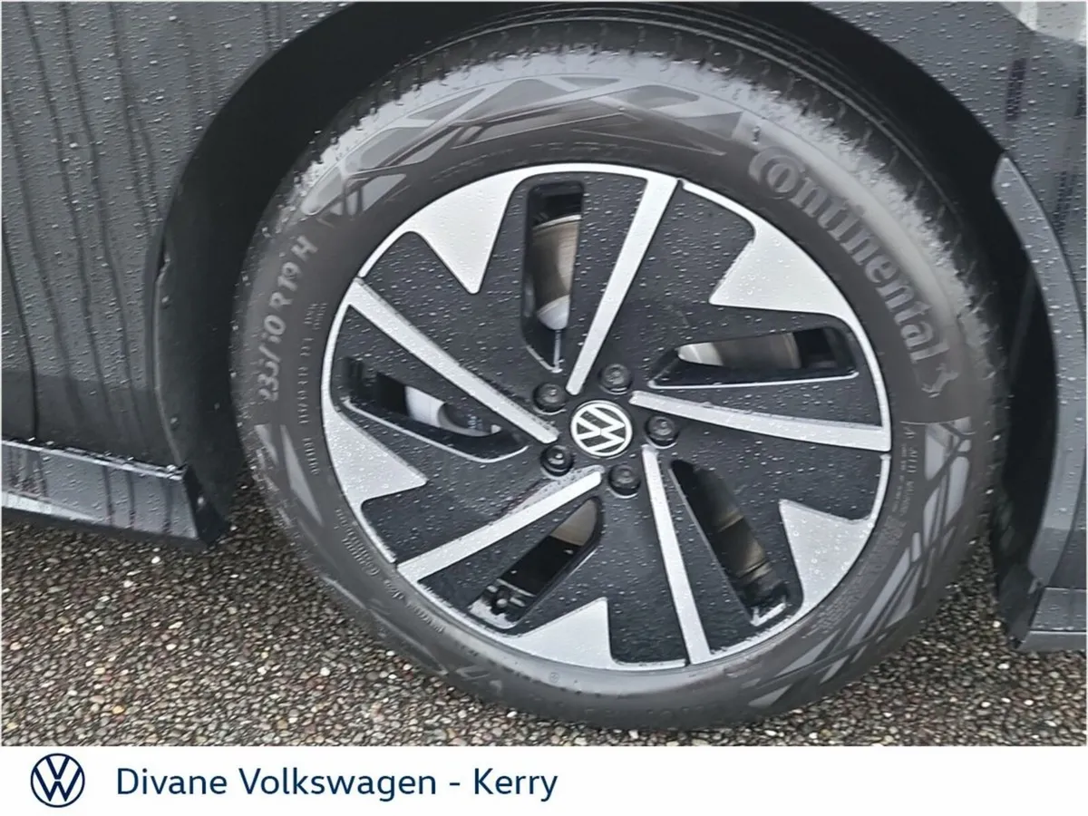 Volkswagen ID.7 Estate, Electric, 2027, Black