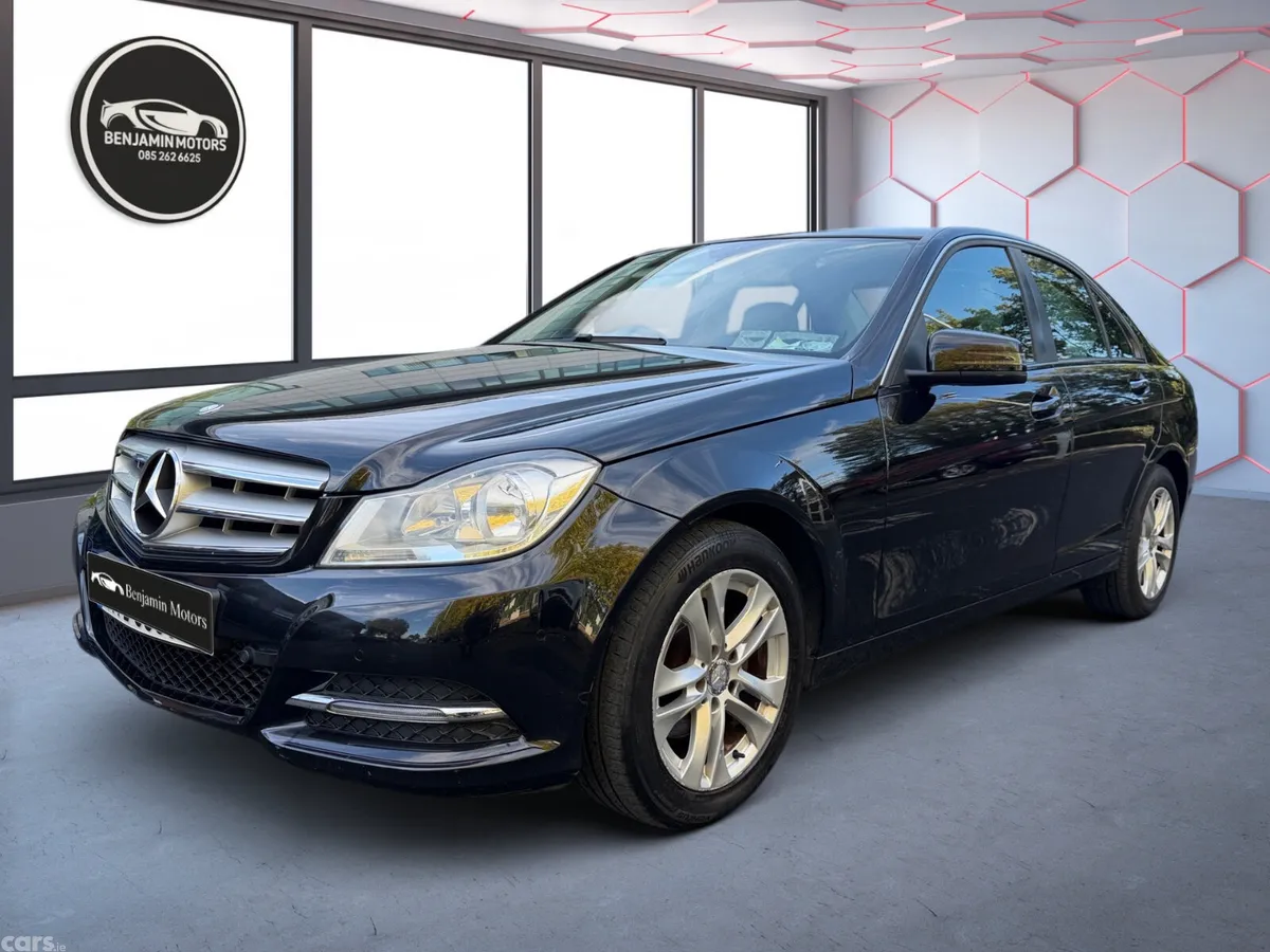 Mercedes-Benz C-Class Saloon, Petrol, 2014, Black