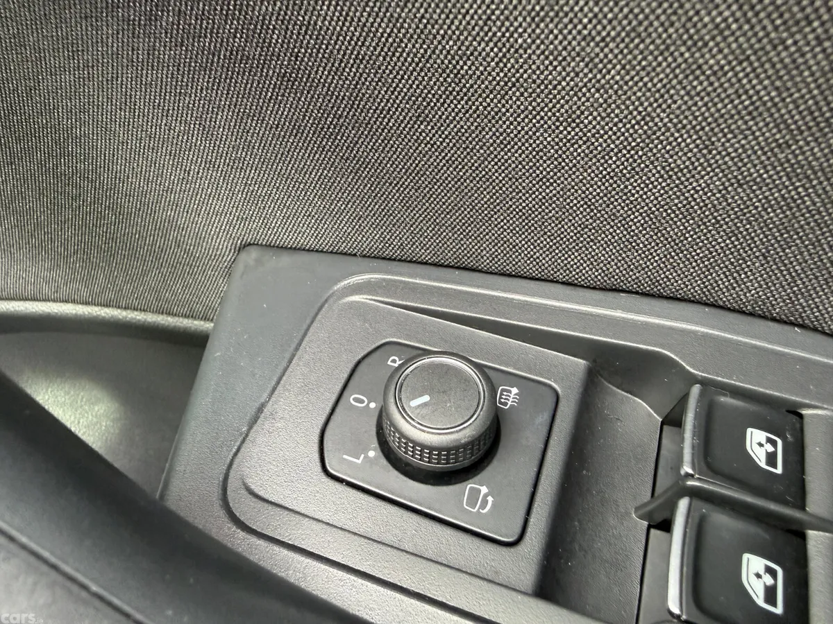 Volkswagen T-Roc SUV, Diesel, 2021, Black