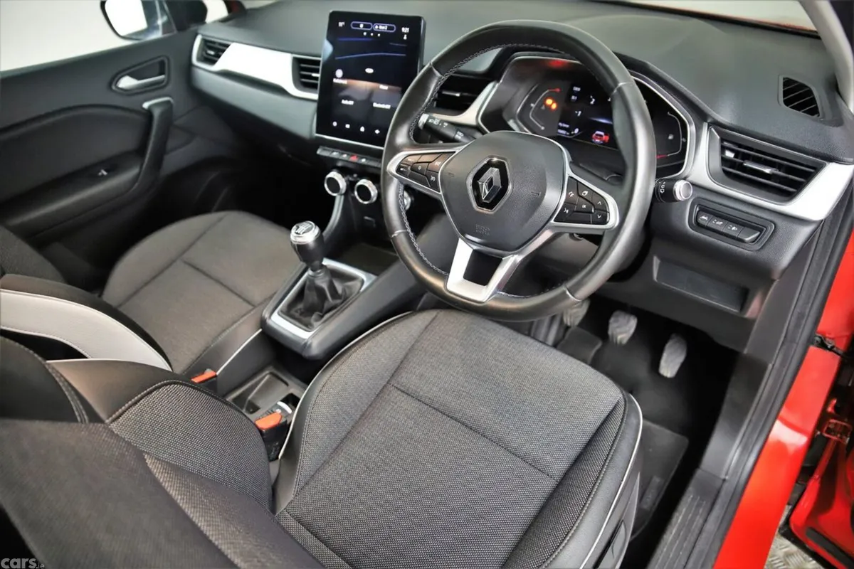 Renault Captur SUV, Diesel, 2020, Red